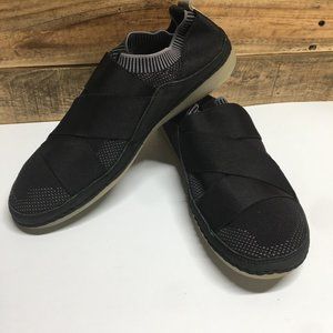 Clark's Naturals Flexible Elastic Fit Size 6